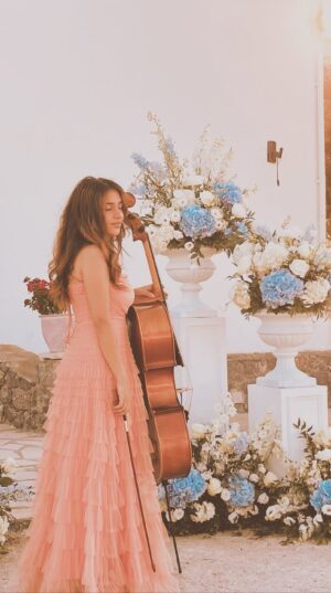 🌸 Every love story deserves its own soundtrack.An honor to perform with my cello & voice for su